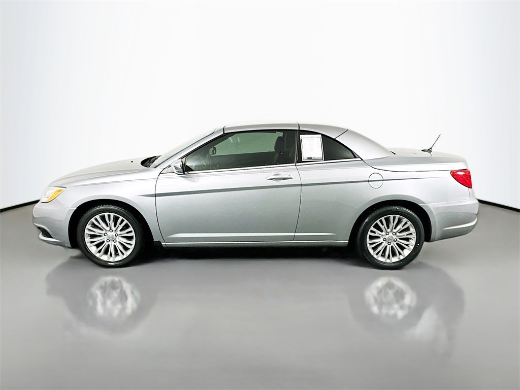 2013 Chrysler 200 Limited