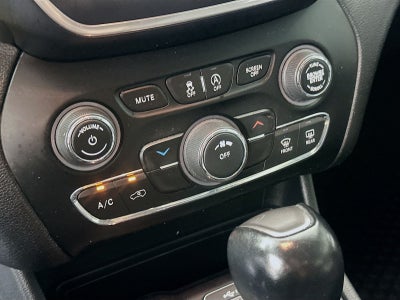 2022 Jeep Cherokee X 4x4