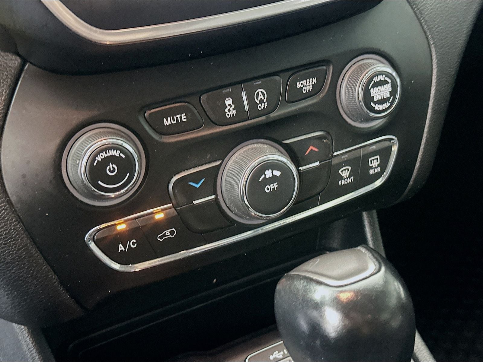2022 Jeep Cherokee X 4x4