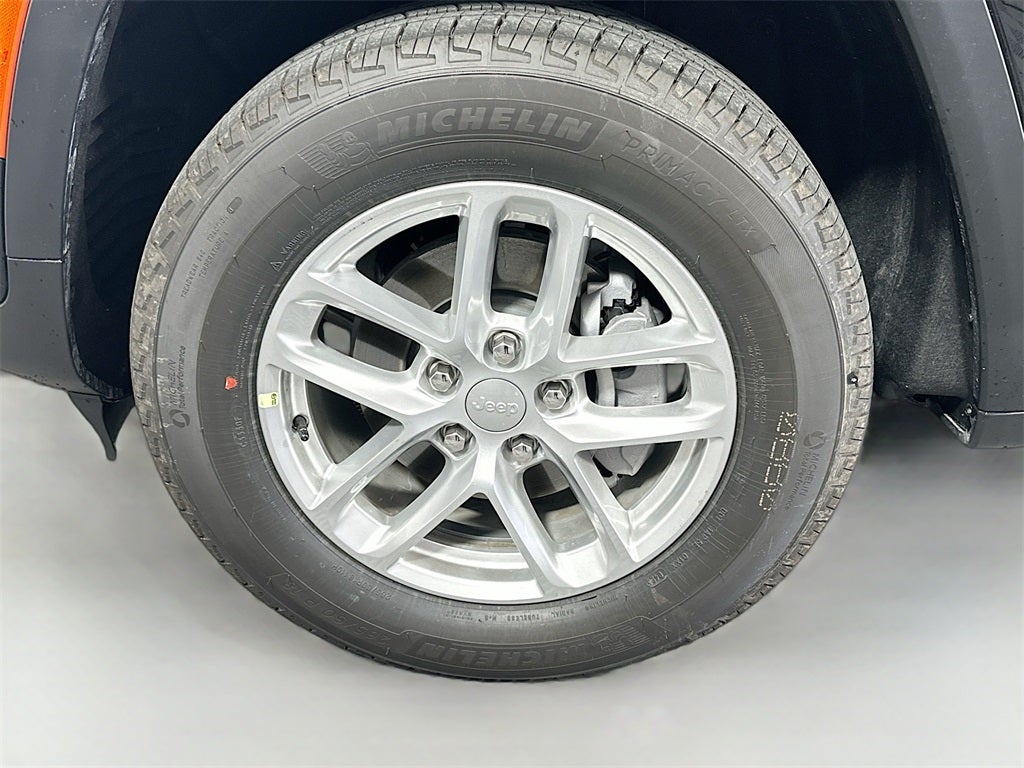 2025 Jeep Grand Cherokee GRAND CHEROKEE LAREDO X 4X4