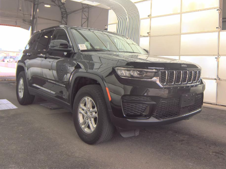 2023 Jeep Grand Cherokee Laredo 4x4