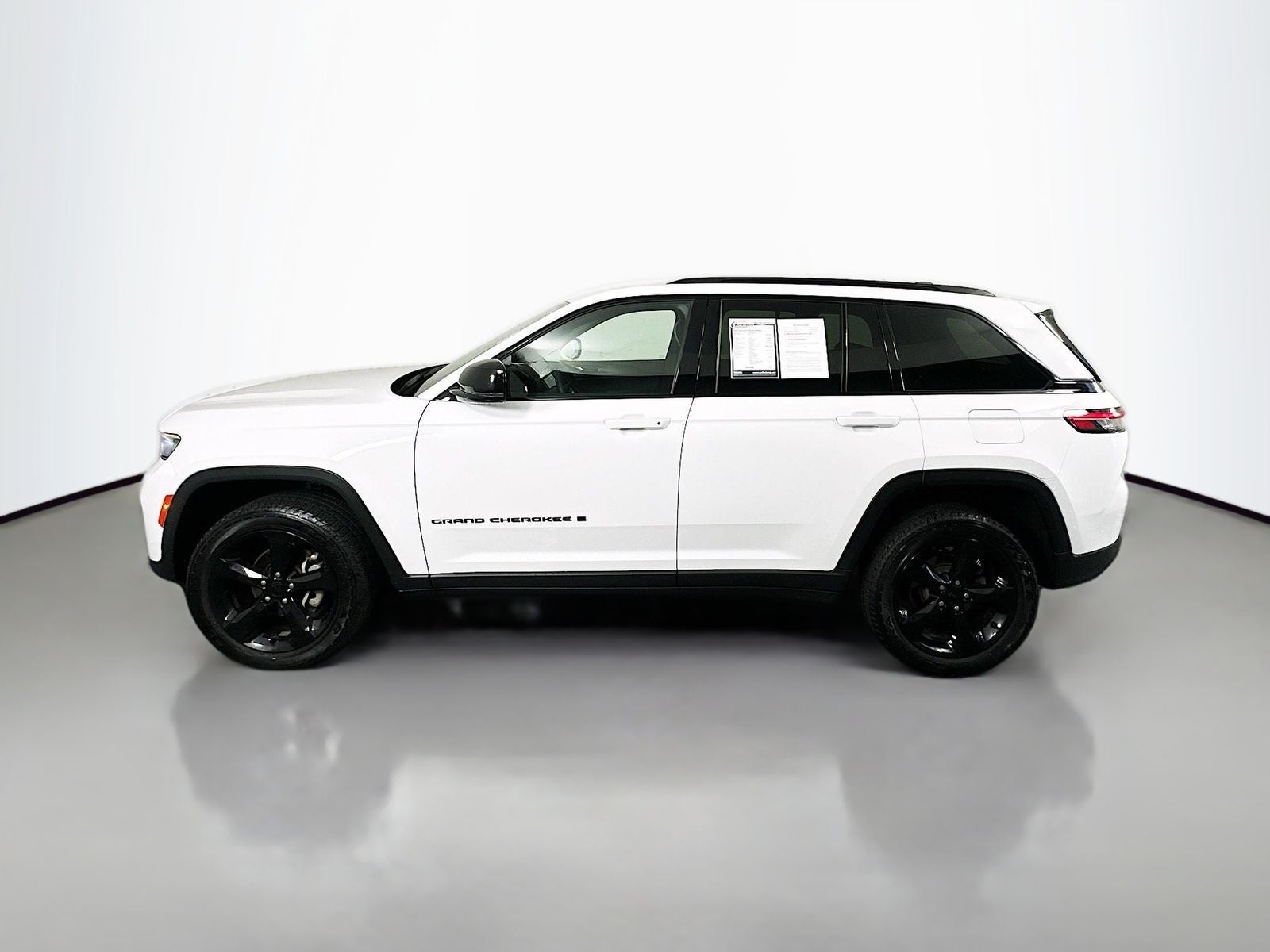2023 Jeep Grand Cherokee Altitude 4x4