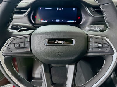 2025 Jeep Grand Cherokee GRAND CHEROKEE LAREDO X 4X4