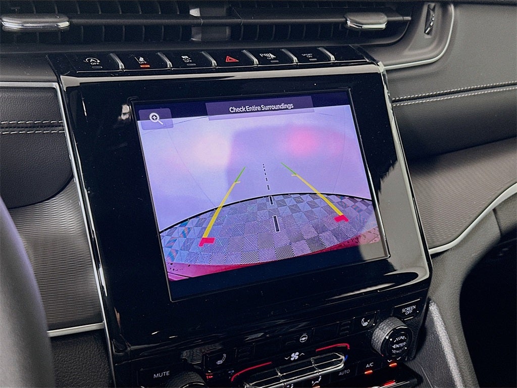 2025 Jeep Grand Cherokee GRAND CHEROKEE LAREDO X 4X4