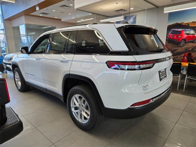 2025 Jeep Grand Cherokee GRAND CHEROKEE LAREDO X 4X4