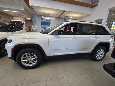 2025 Jeep Grand Cherokee GRAND CHEROKEE LAREDO X 4X4