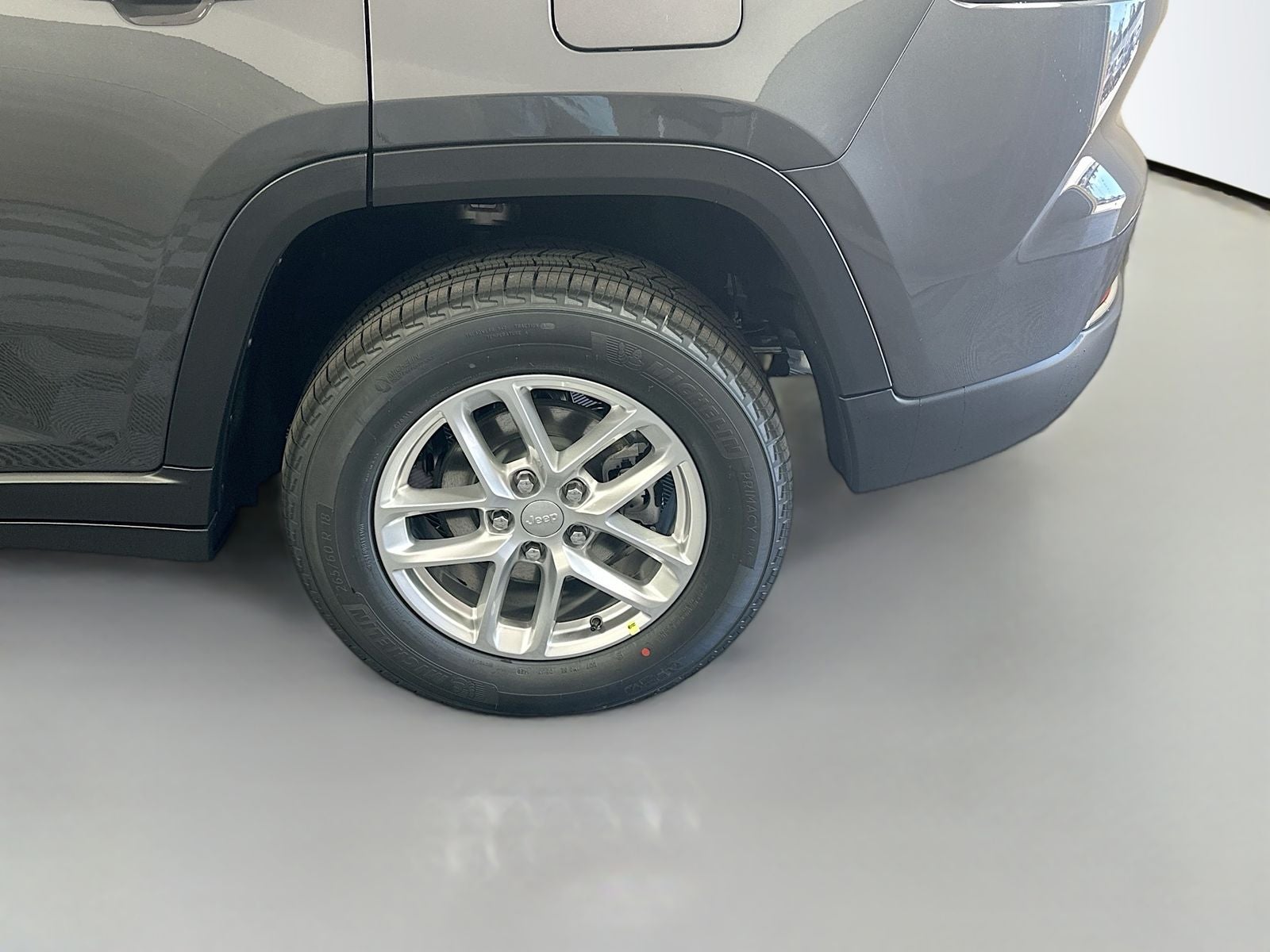 2026 Jeep Grand Cherokee GRAND CHEROKEE LAREDO X 4X4