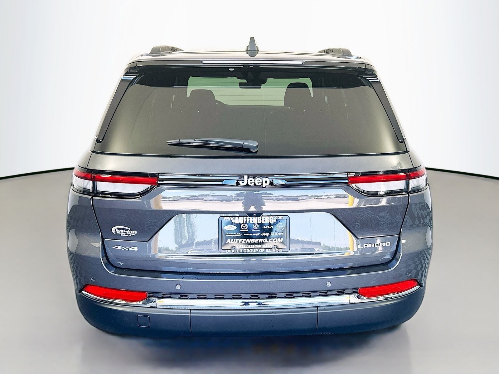 2026 Jeep Grand Cherokee GRAND CHEROKEE LAREDO X 4X4
