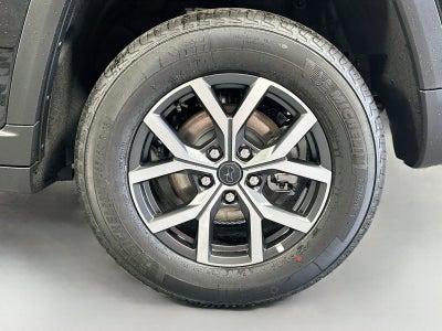 2027 Jeep Grand Cherokee GRAND CHEROKEE LAREDO X 4X4