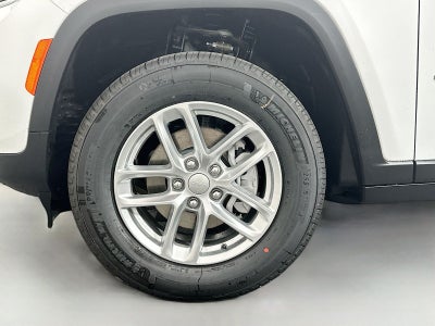 2026 Jeep Grand Cherokee GRAND CHEROKEE LAREDO X 4X4