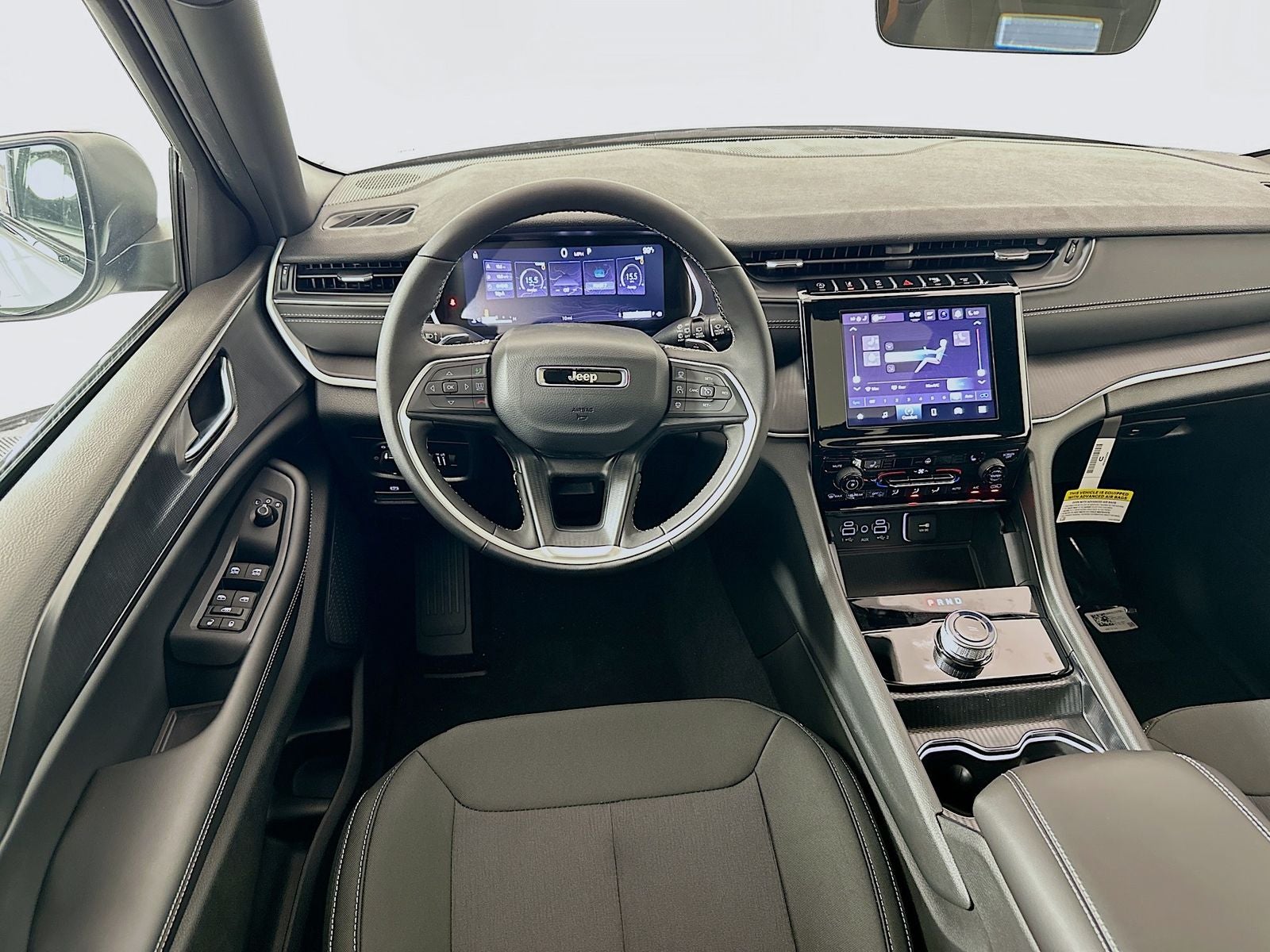 2026 Jeep Grand Cherokee GRAND CHEROKEE LAREDO X 4X4