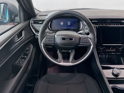 2026 Jeep Grand Cherokee GRAND CHEROKEE LAREDO X 4X4