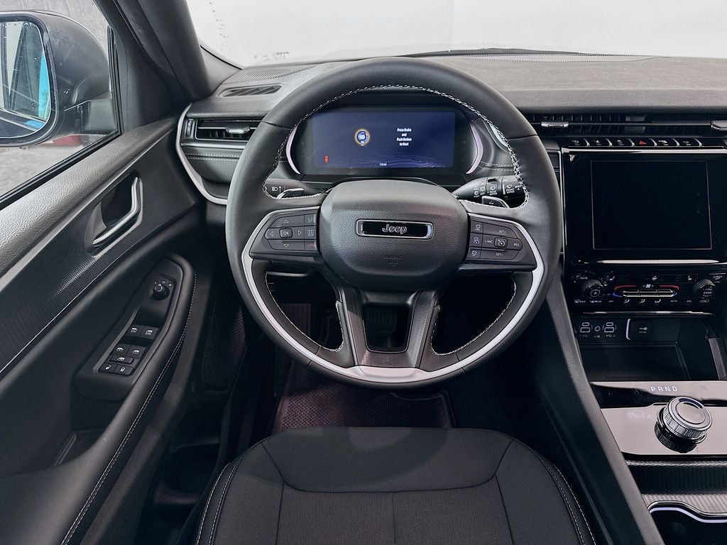2026 Jeep Grand Cherokee GRAND CHEROKEE LAREDO X 4X4
