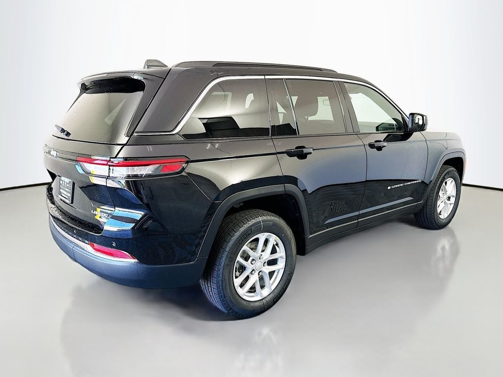2026 Jeep Grand Cherokee GRAND CHEROKEE LAREDO X 4X4
