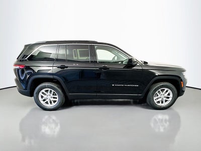 2026 Jeep Grand Cherokee GRAND CHEROKEE LAREDO X 4X4