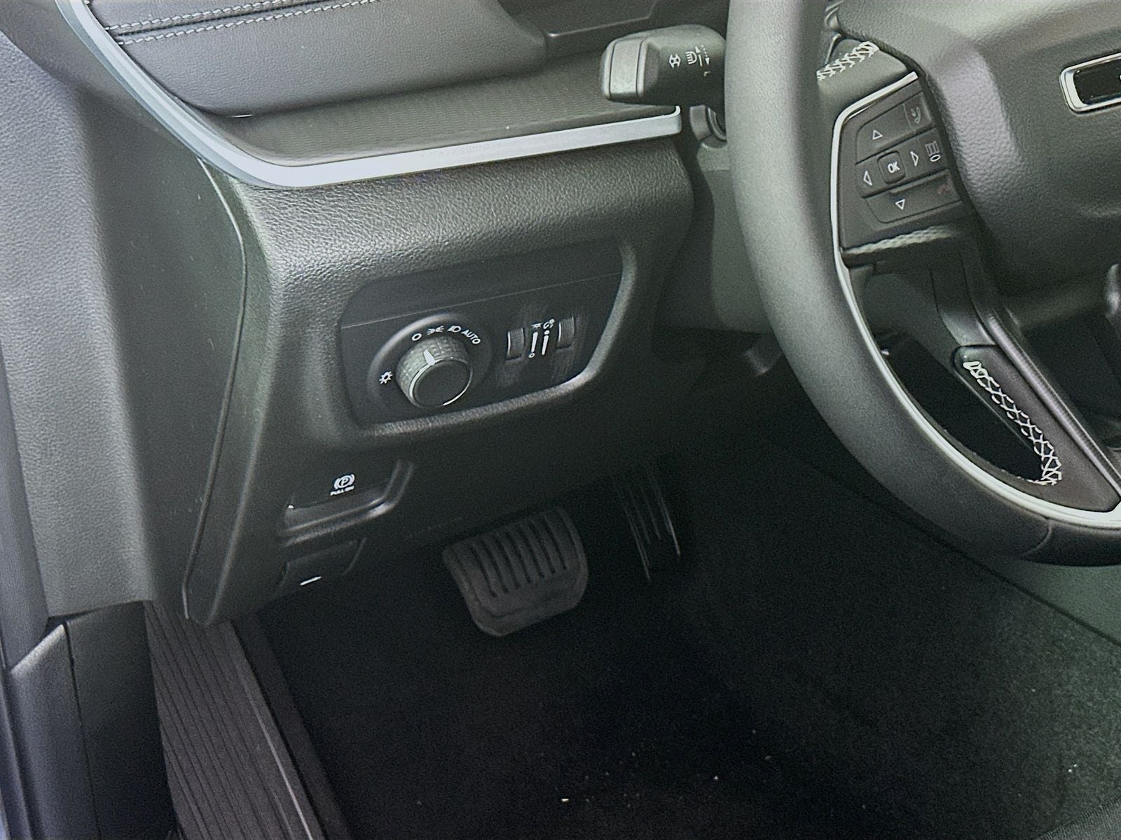 2026 Jeep Grand Cherokee GRAND CHEROKEE LAREDO 4X4