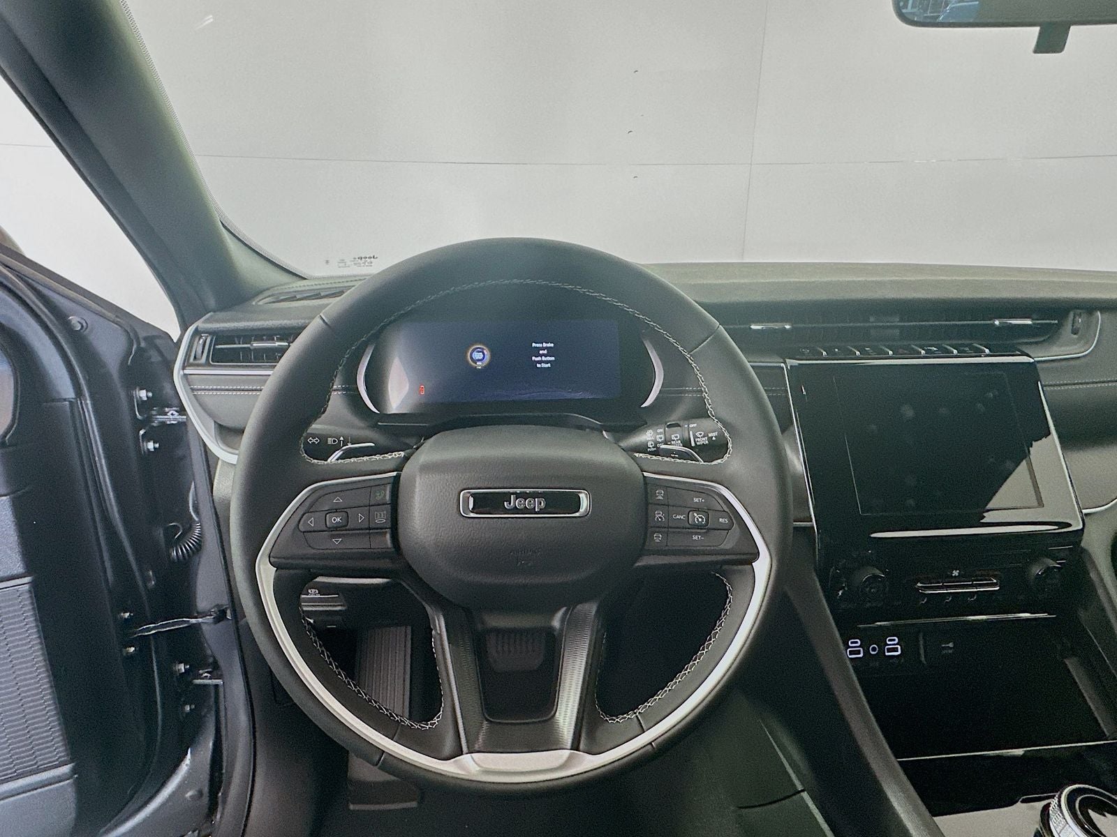 2026 Jeep Grand Cherokee GRAND CHEROKEE LAREDO 4X4