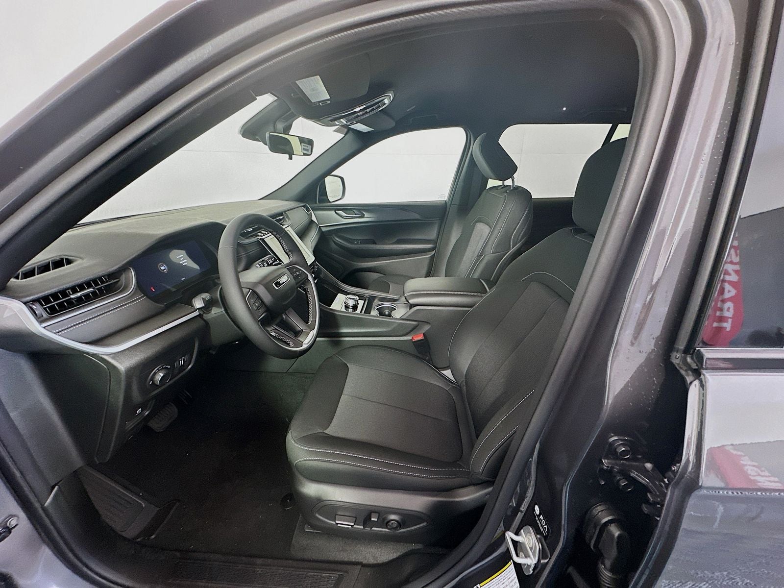 2026 Jeep Grand Cherokee GRAND CHEROKEE LAREDO 4X4