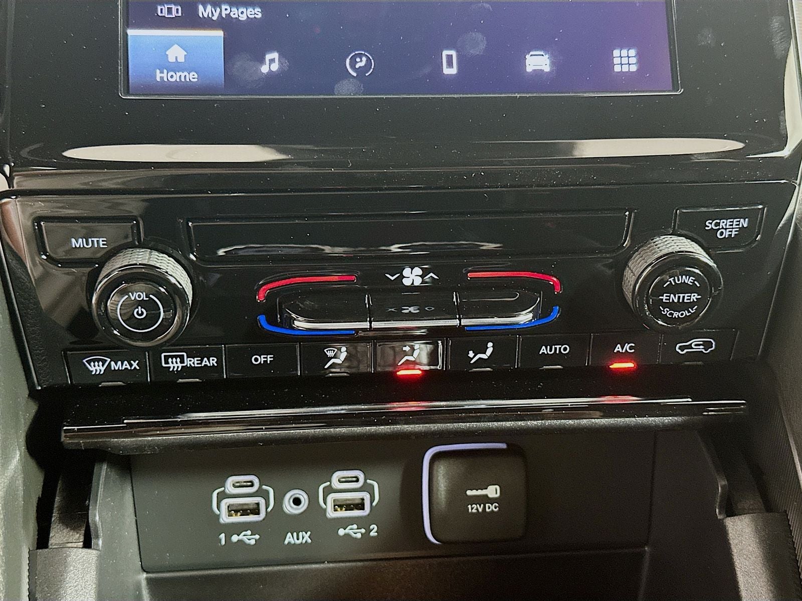 2026 Jeep Grand Cherokee GRAND CHEROKEE LAREDO 4X4