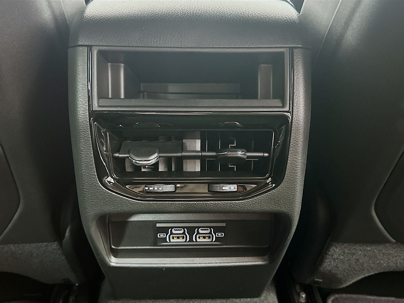 2026 Jeep Grand Cherokee GRAND CHEROKEE LAREDO 4X4