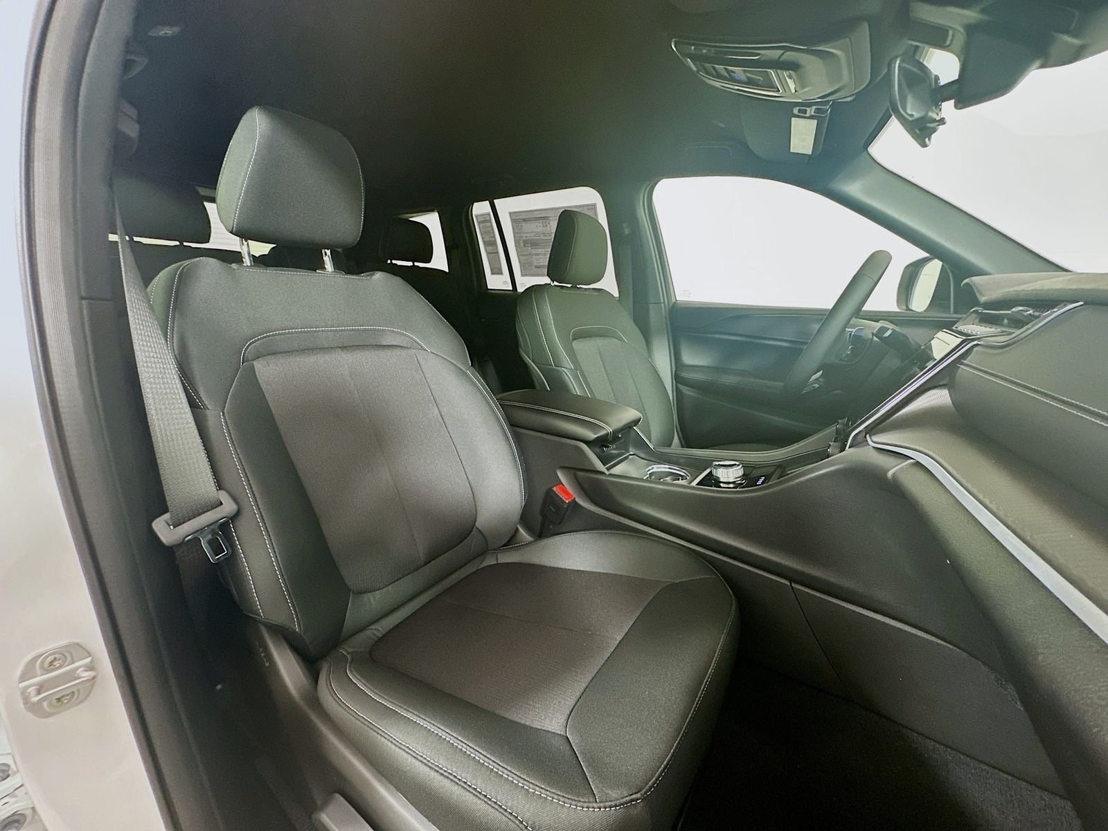 2026 Jeep Grand Cherokee GRAND CHEROKEE LAREDO 4X4