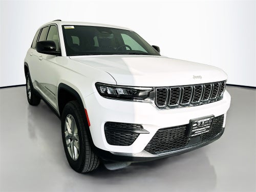 2025 Jeep Grand Cherokee GRAND CHEROKEE LAREDO X 4X4