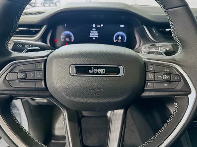 2025 Jeep Grand Cherokee GRAND CHEROKEE LAREDO X 4X4