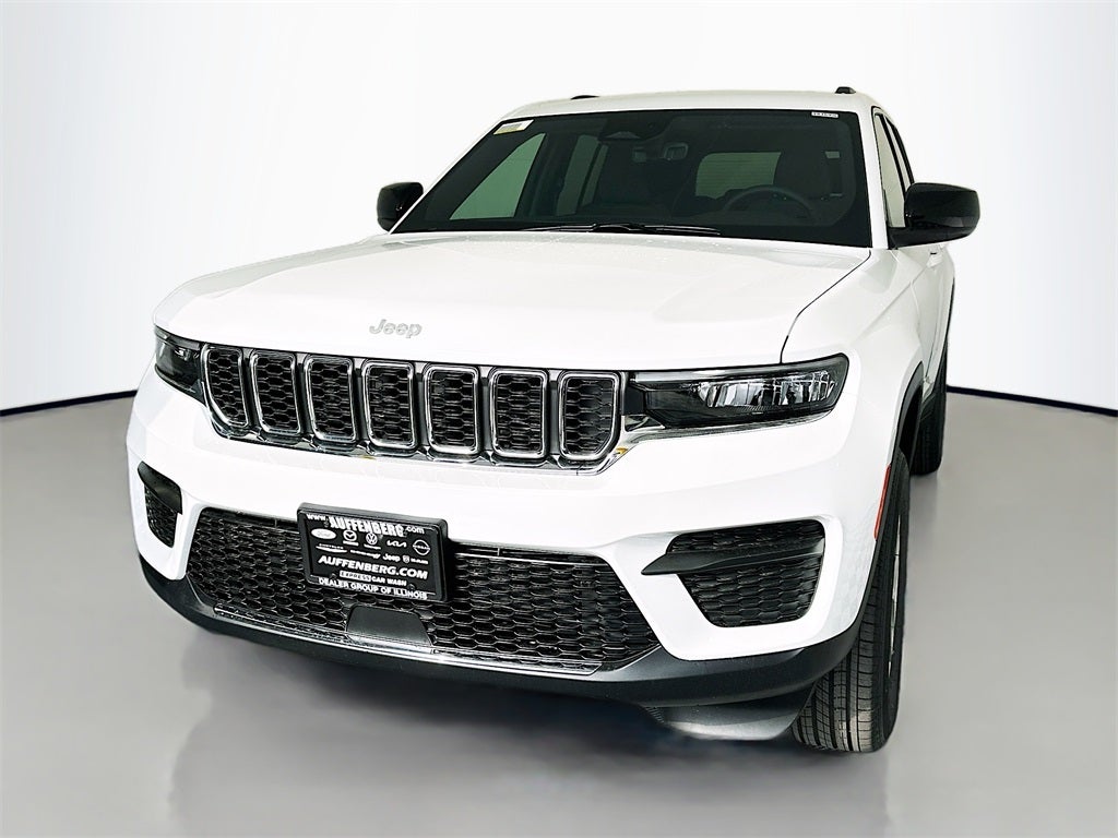 2025 Jeep Grand Cherokee GRAND CHEROKEE LAREDO X 4X4