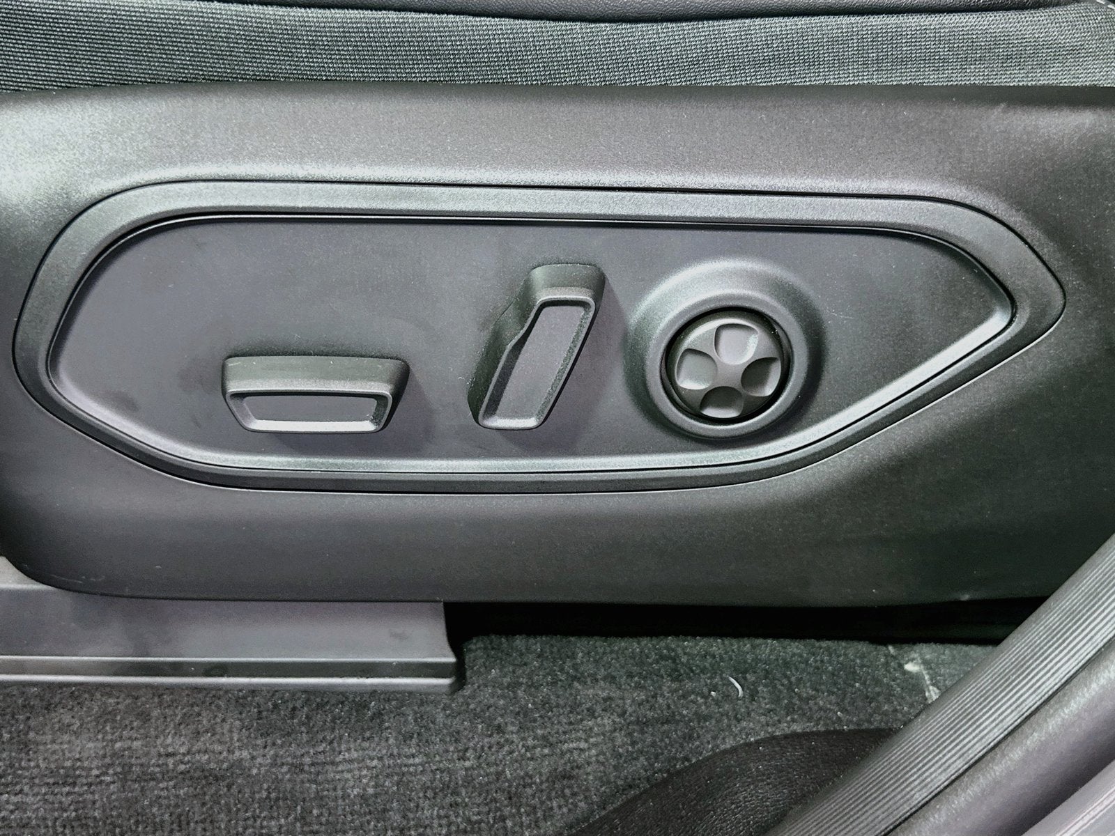 2027 Jeep Grand Cherokee GRAND CHEROKEE LIMITED RESERVE 4X4