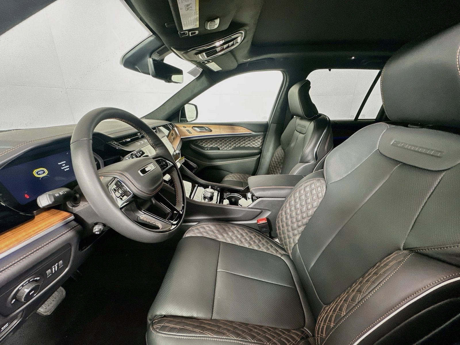 2027 Jeep Grand Cherokee GRAND CHEROKEE SUMMIT 4X4