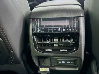 2026 Jeep Grand Cherokee GRAND CHEROKEE SUMMIT 4X4