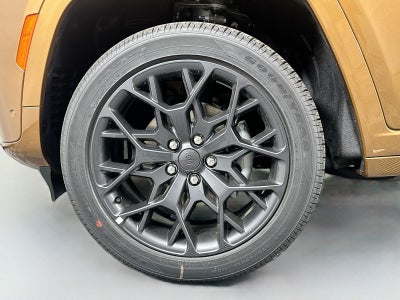 2026 Jeep Grand Cherokee GRAND CHEROKEE SUMMIT 4X4