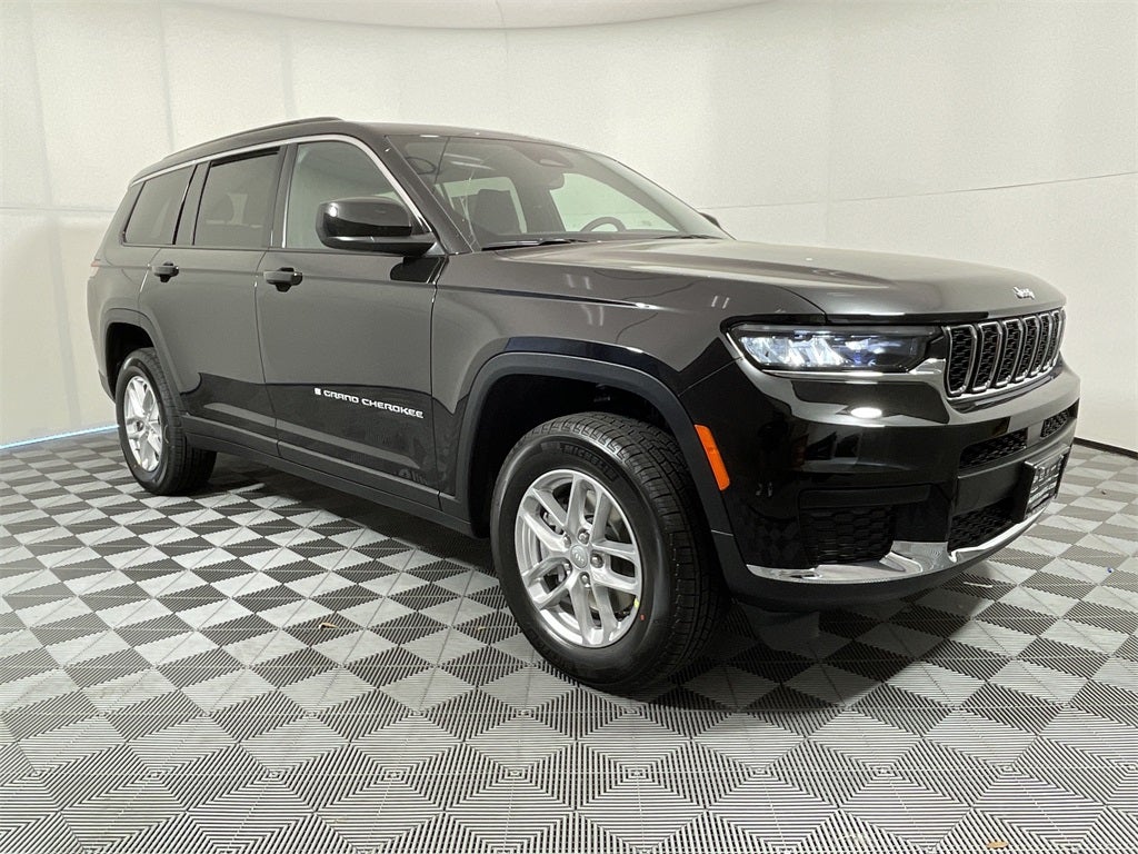 2025 Jeep Grand Cherokee GRAND CHEROKEE L LAREDO X 4X4