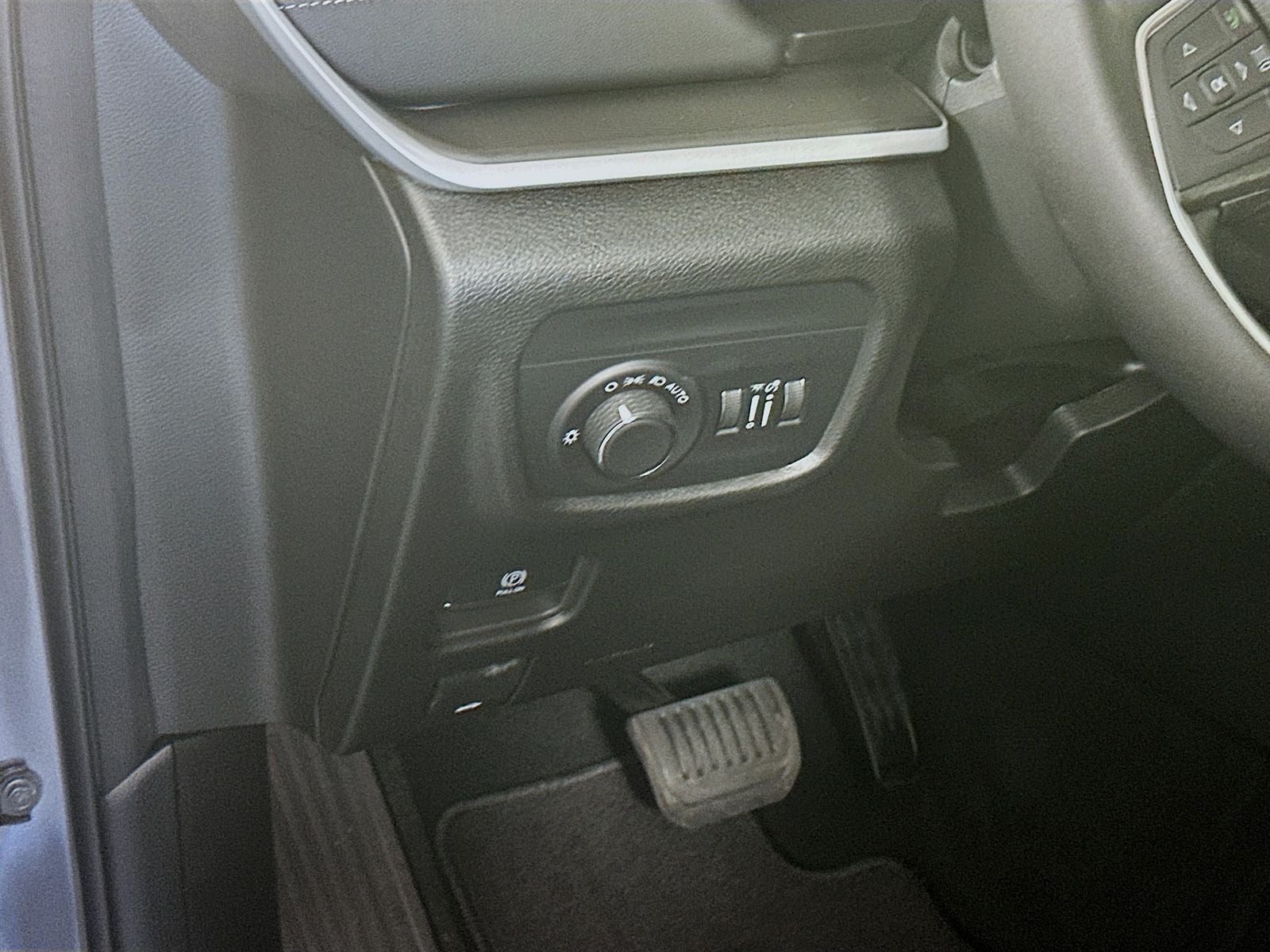 2026 Jeep Grand Cherokee GRAND CHEROKEE L LAREDO X 4X4