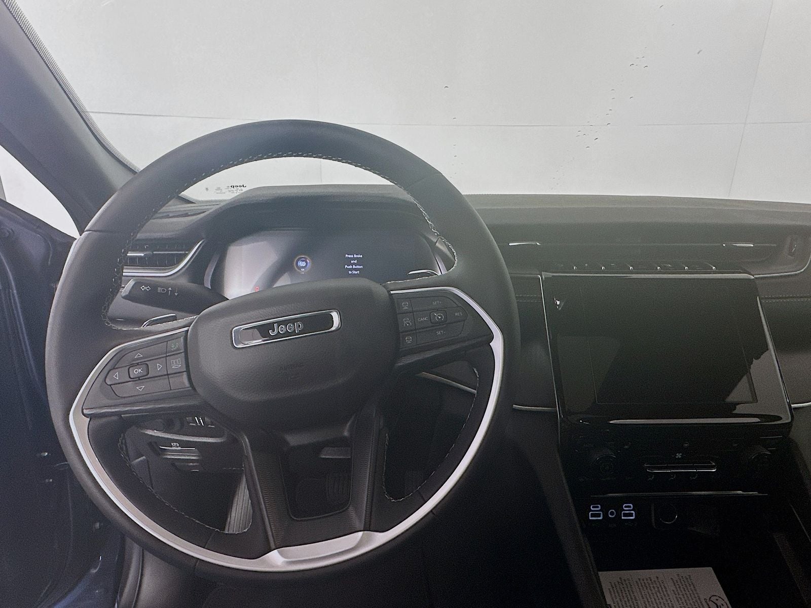 2026 Jeep Grand Cherokee GRAND CHEROKEE L LAREDO X 4X4