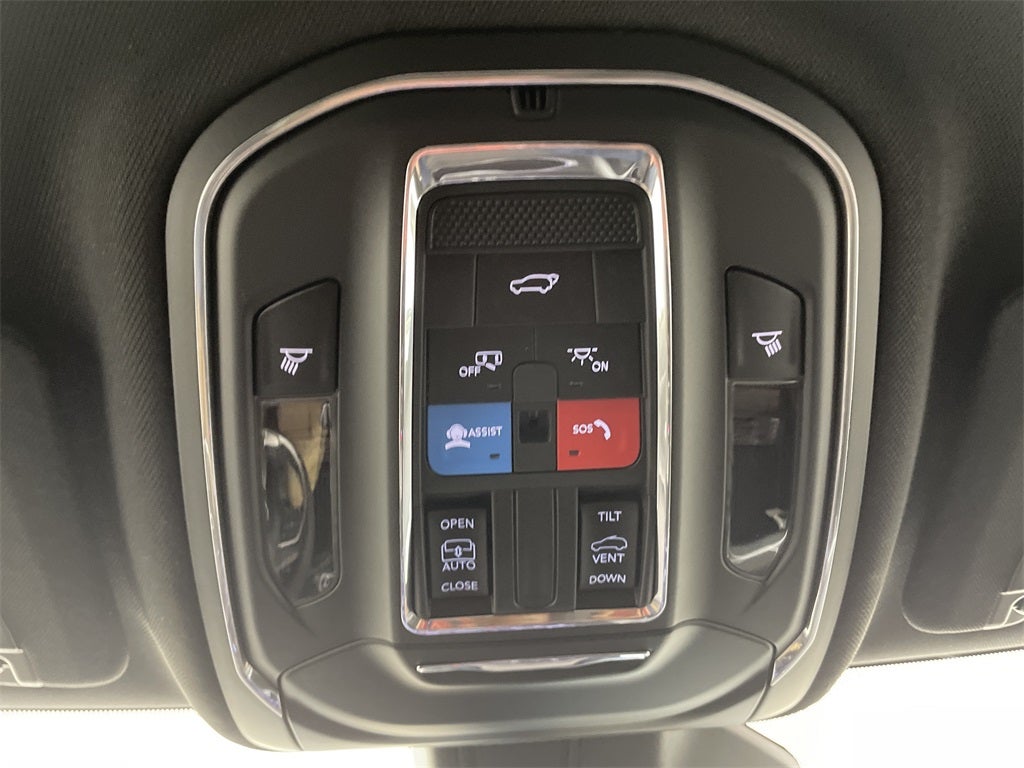 2025 Jeep Grand Cherokee GRAND CHEROKEE L ALTITUDE X 4X4