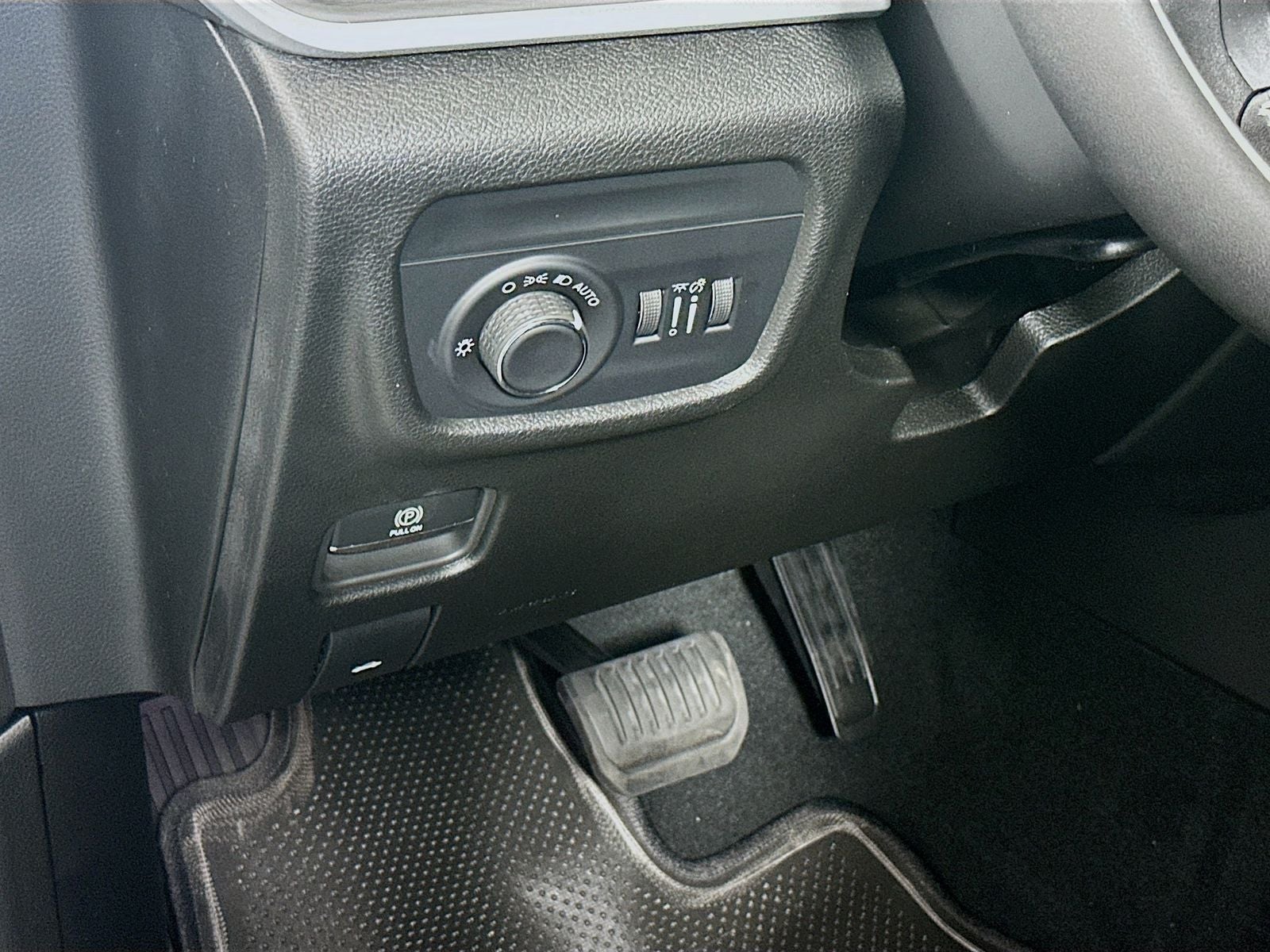 2026 Jeep Grand Cherokee GRAND CHEROKEE L LAREDO 4X4