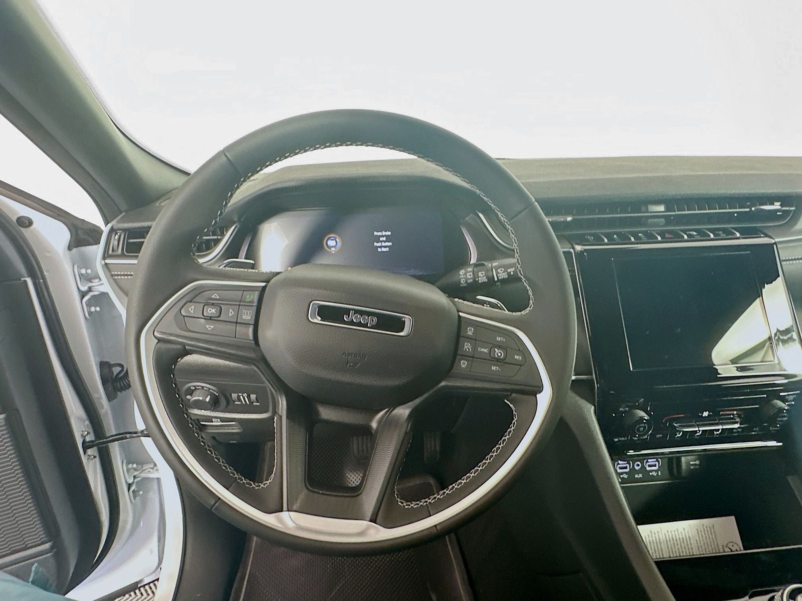 2026 Jeep Grand Cherokee GRAND CHEROKEE L LAREDO 4X4