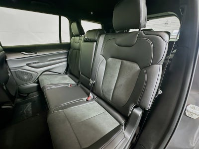 2026 Jeep Grand Cherokee GRAND CHEROKEE L LAREDO ALTITUDE 4X4
