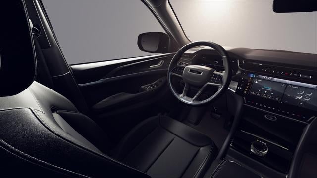 2026 Jeep Grand Cherokee GRAND CHEROKEE L LAREDO ALTITUDE 4X4