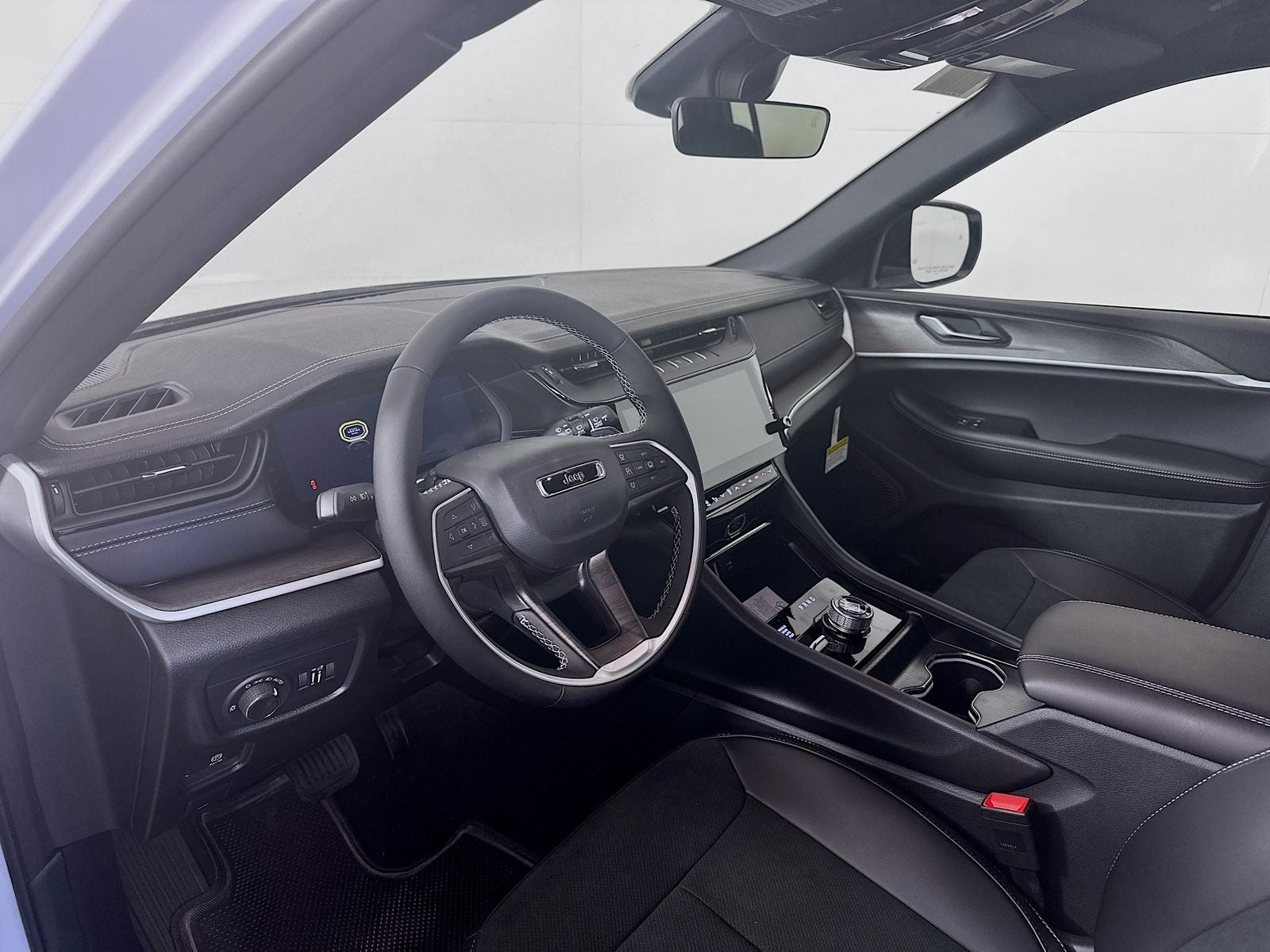2026 Jeep Grand Cherokee GRAND CHEROKEE L LAREDO ALTITUDE 4X4