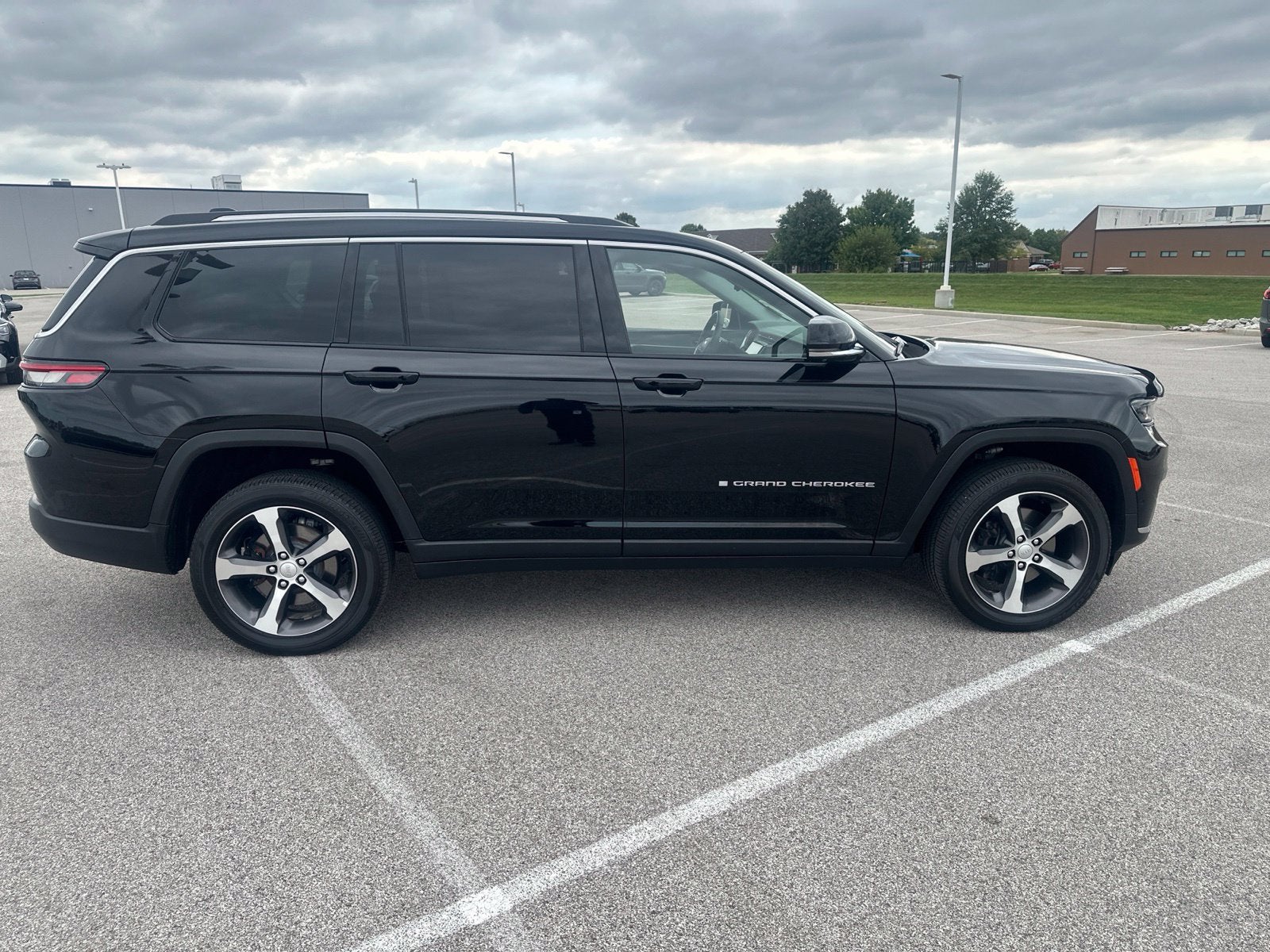 2023 Jeep Grand Cherokee L Limited 4x4