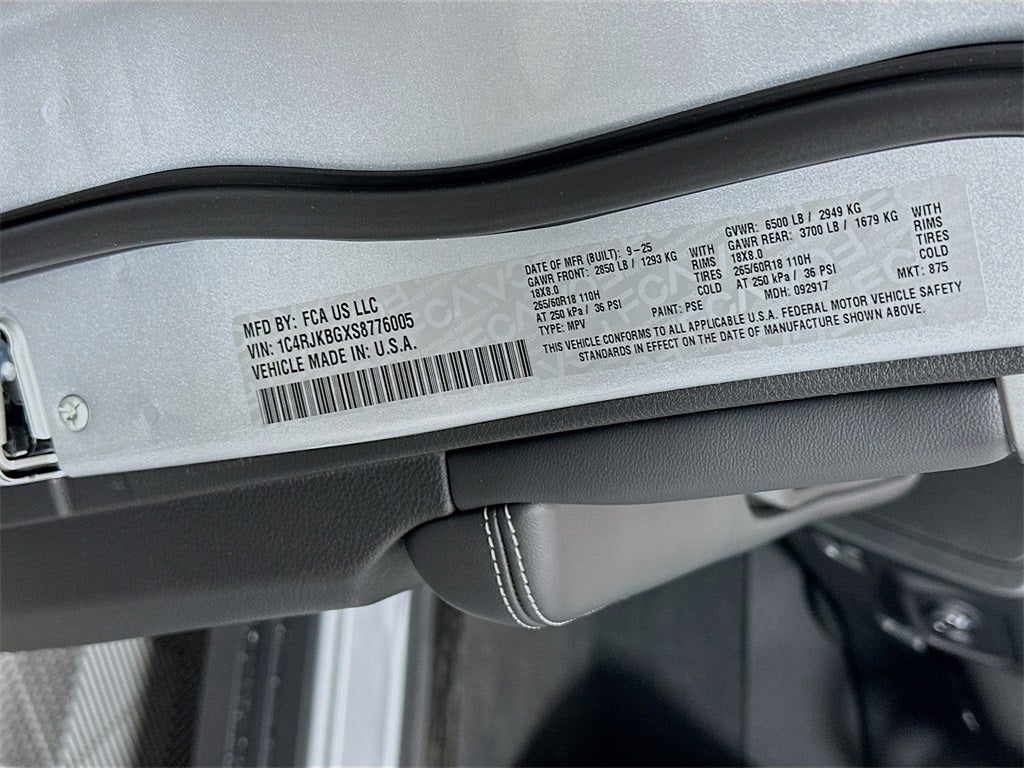 2025 Jeep Grand Cherokee GRAND CHEROKEE L LIMITED 4X4