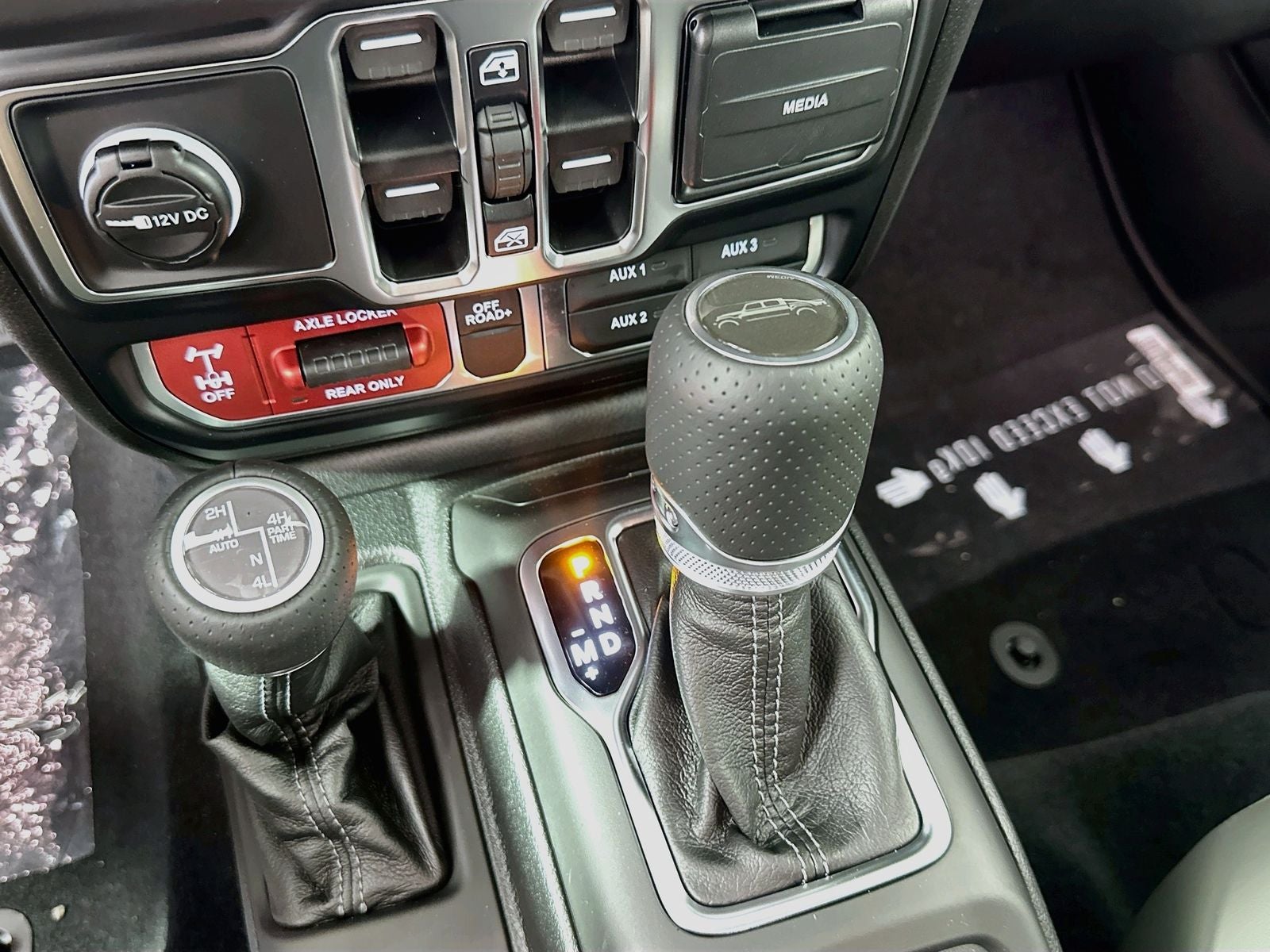 2026 Jeep Gladiator GLADIATOR MOJAVE X 4X4
