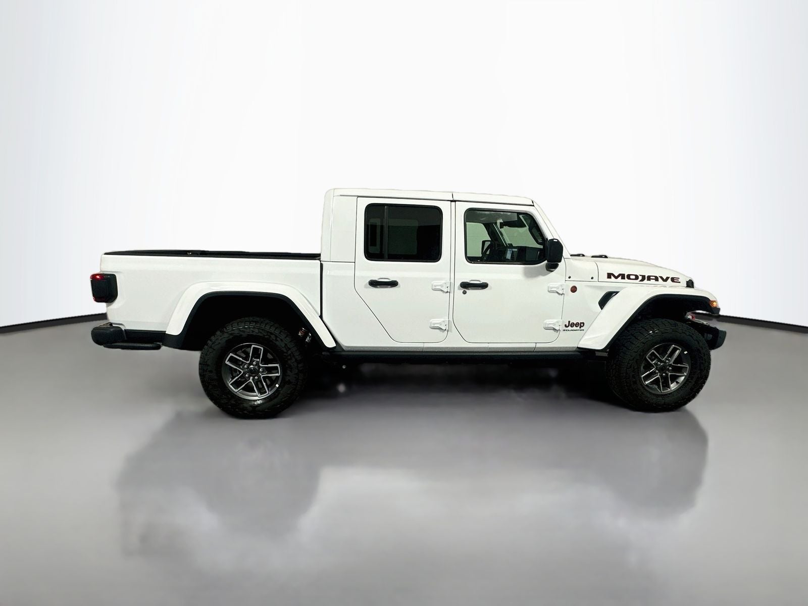 2026 Jeep Gladiator GLADIATOR MOJAVE X 4X4