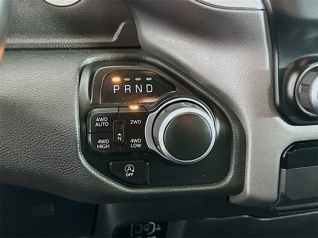 2022 RAM 1500 Big Horn Crew Cab 4x4 5'7' Box