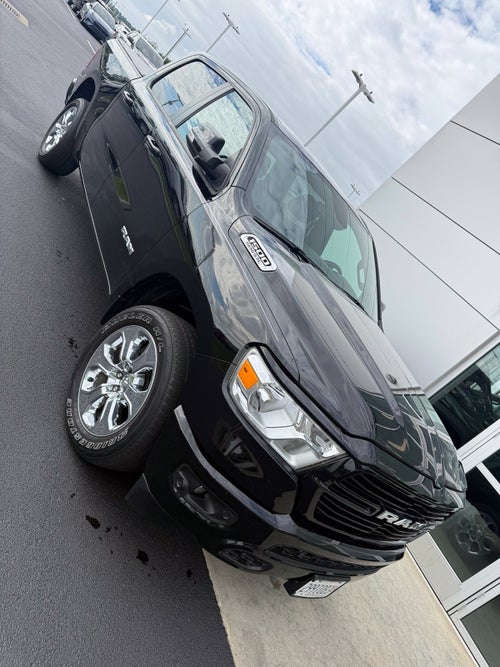 2020 RAM 1500 Big Horn Crew Cab 4x4 5'7' Box