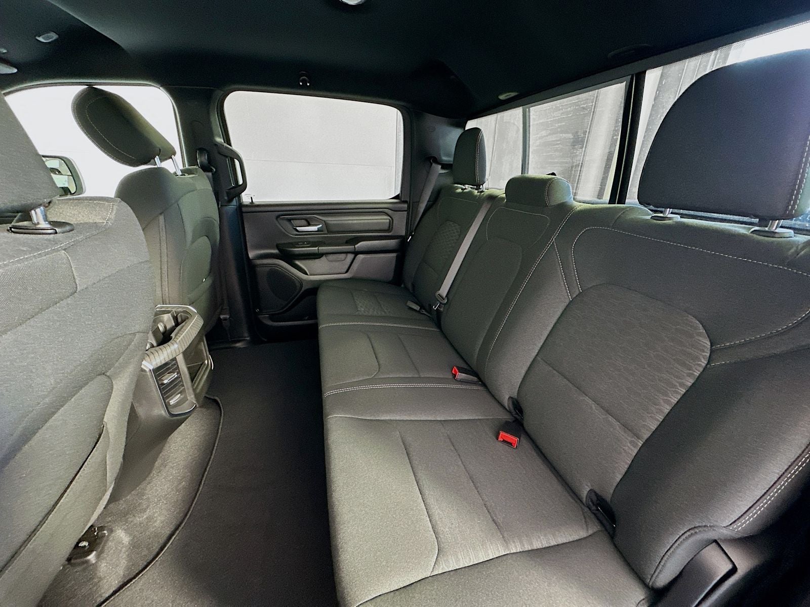 2026 RAM 1500 RAM 1500 EXPRESS CREW CAB 4X4 5'7' BOX