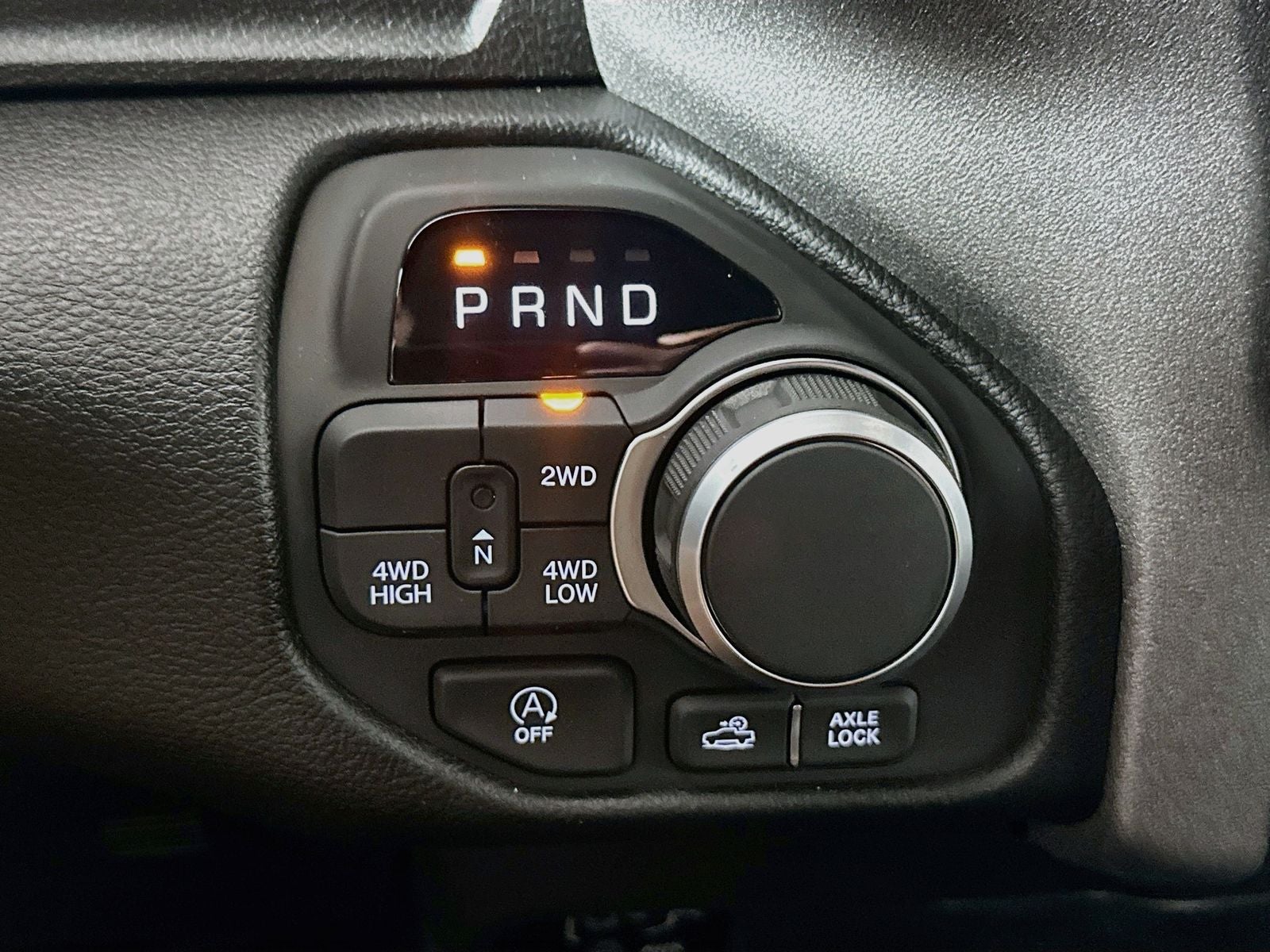 2026 RAM 1500 RAM 1500 WARLOCK CREW CAB 4X4 5'7' BOX