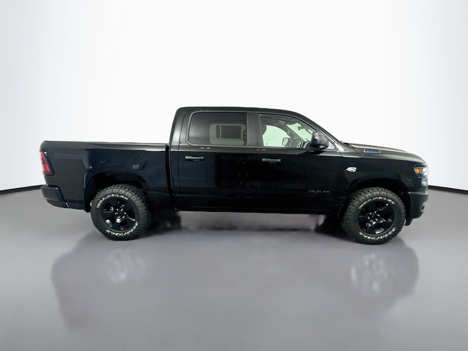 2026 RAM 1500 RAM 1500 WARLOCK CREW CAB 4X4 5'7' BOX